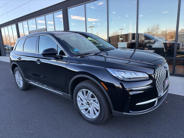 2025 Lincoln Corsair Premiere's photo