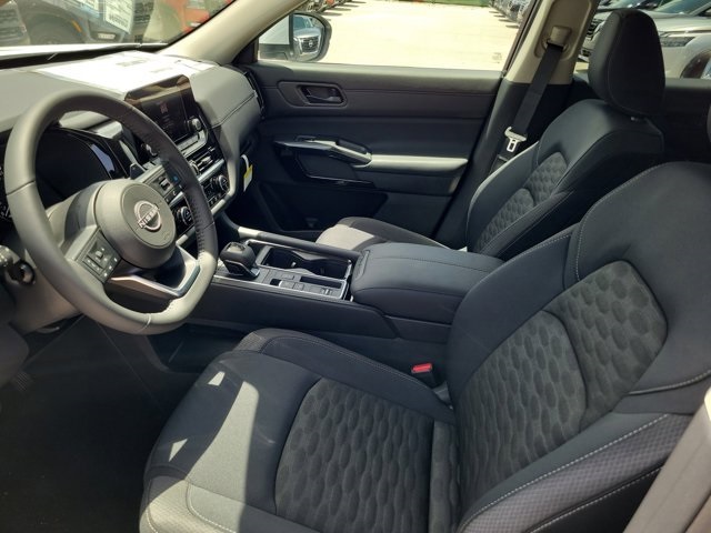 2025 White Pearl Nissan Pathfinder SV FWD SUV