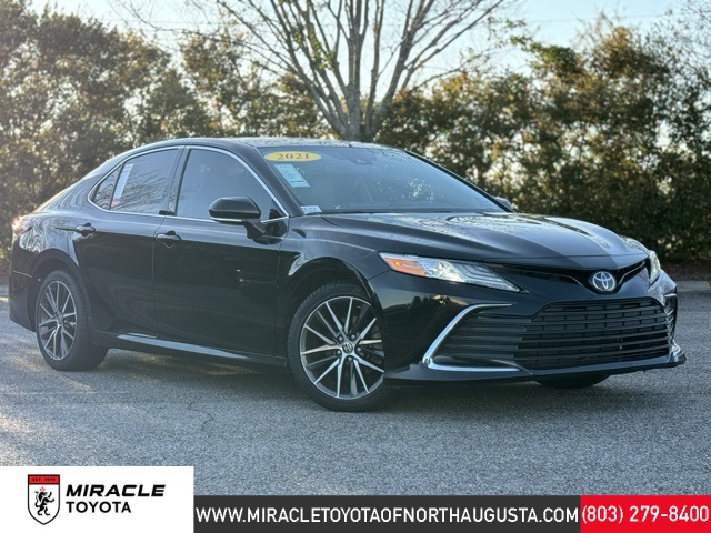 2021 Toyota Camry XLE's photo