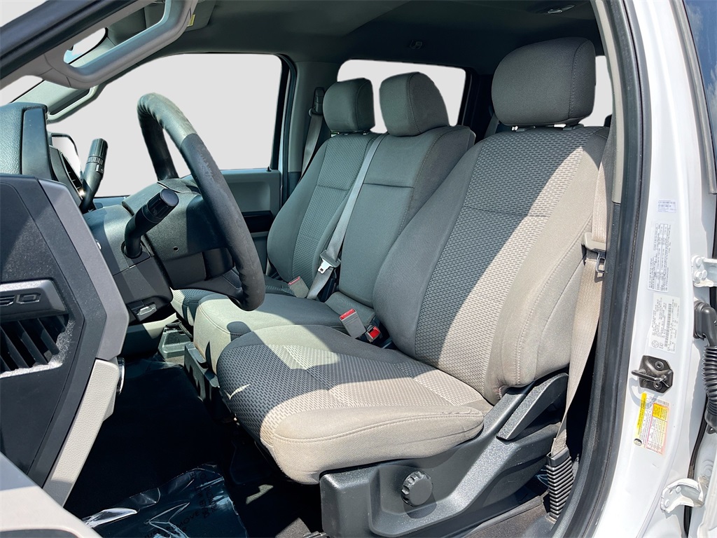 2019 Ford F-150 XLT photo 18