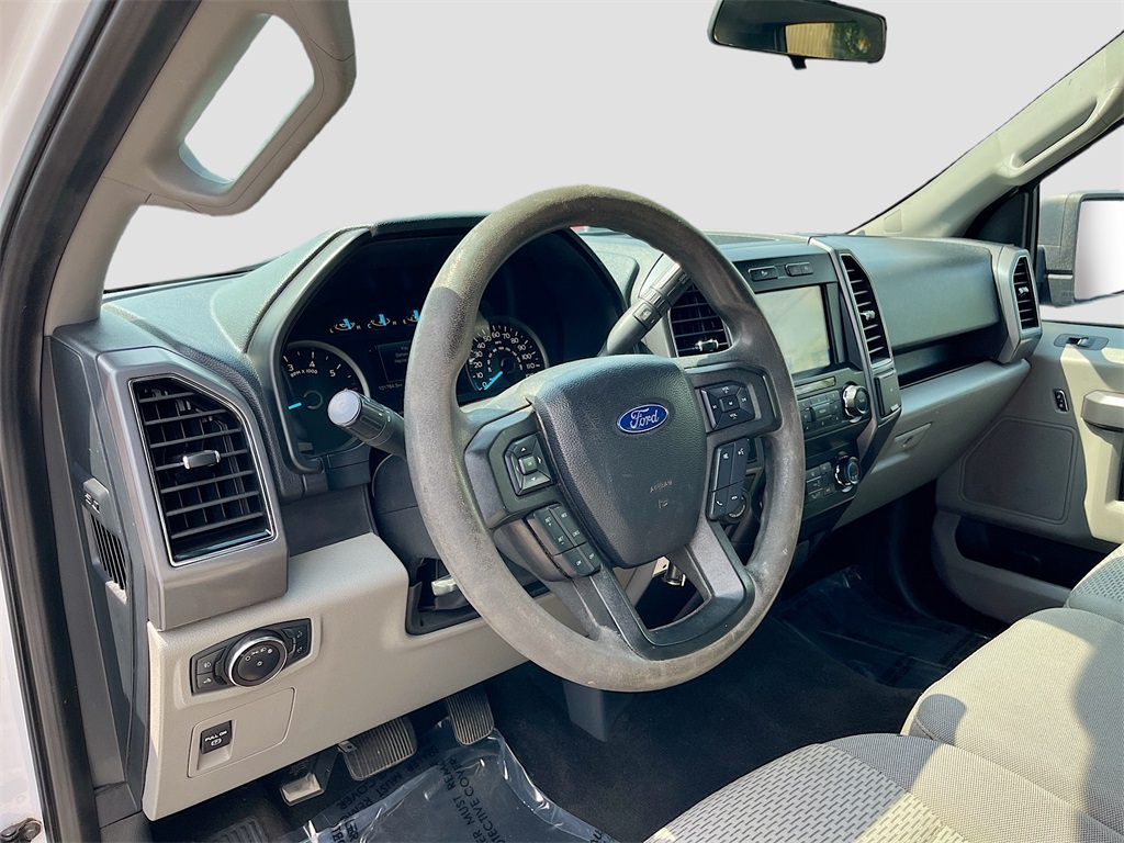 2019 Ford F-150 XLT photo 9