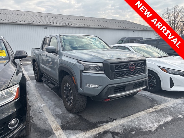 2024 Nissan Frontier PRO-4X's photo