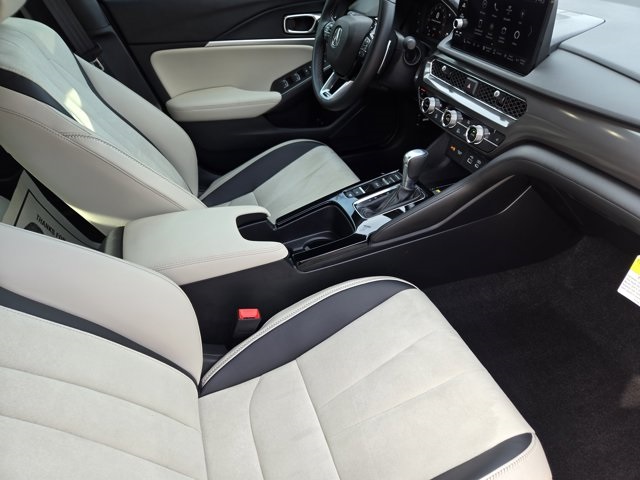 used 2025 Acura Integra car, priced at $33,800