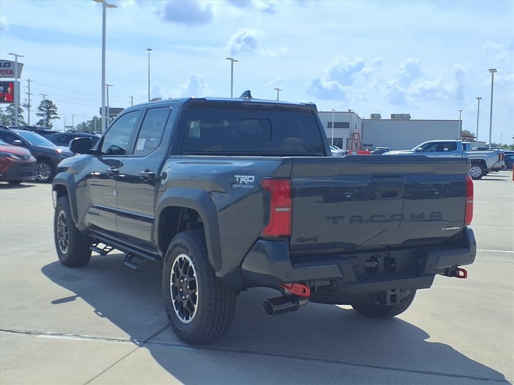 2025 Toyota Tacoma TRD Off-Road Double Cab photo 2