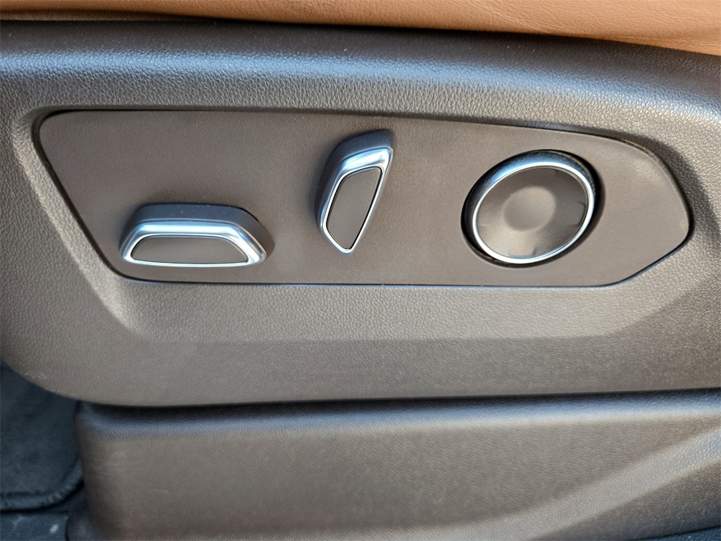 2021 Cadillac Escalade Sport photo 24