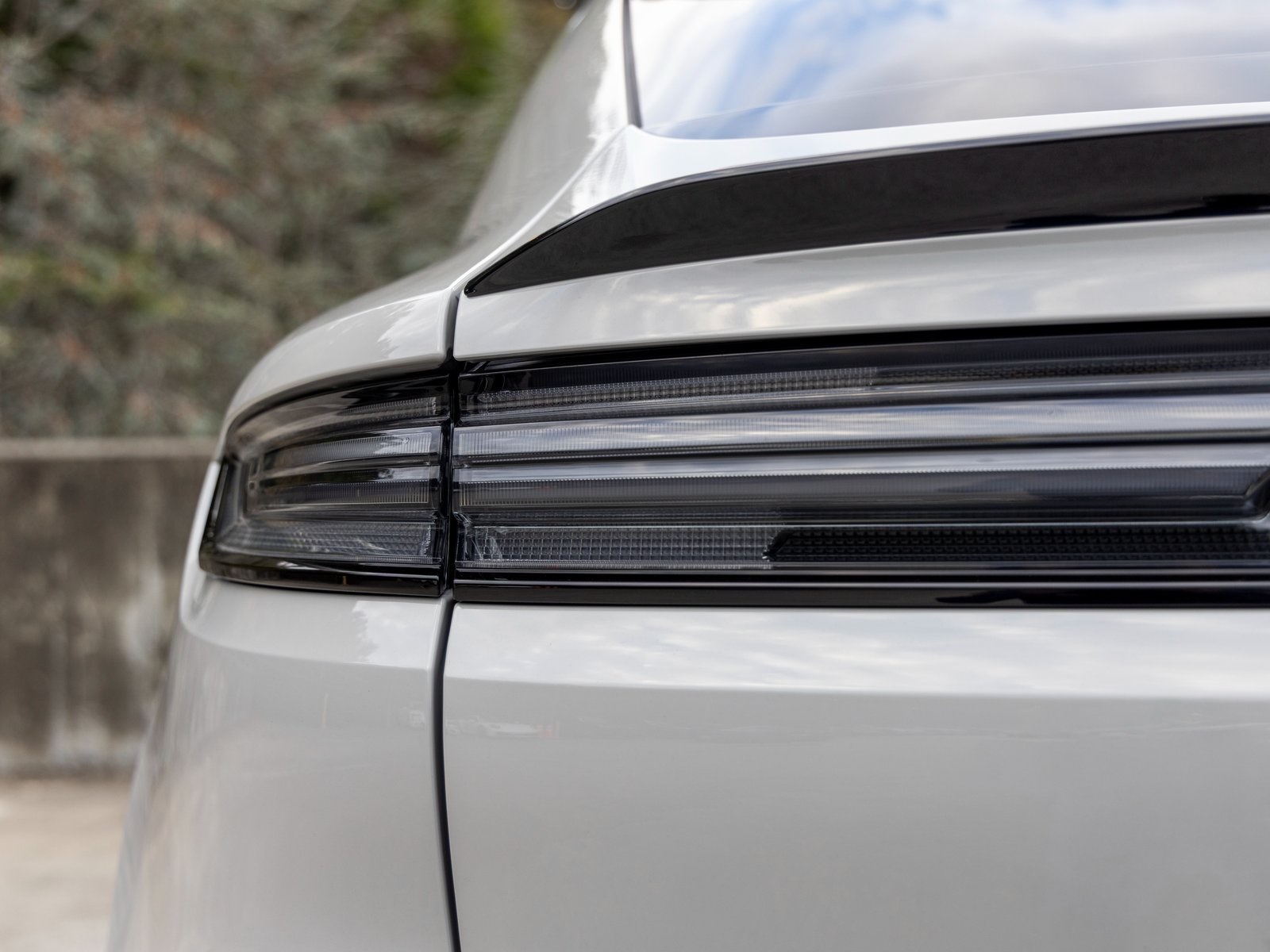 2025 Porsche Cayenne GTS Coupe photo 13