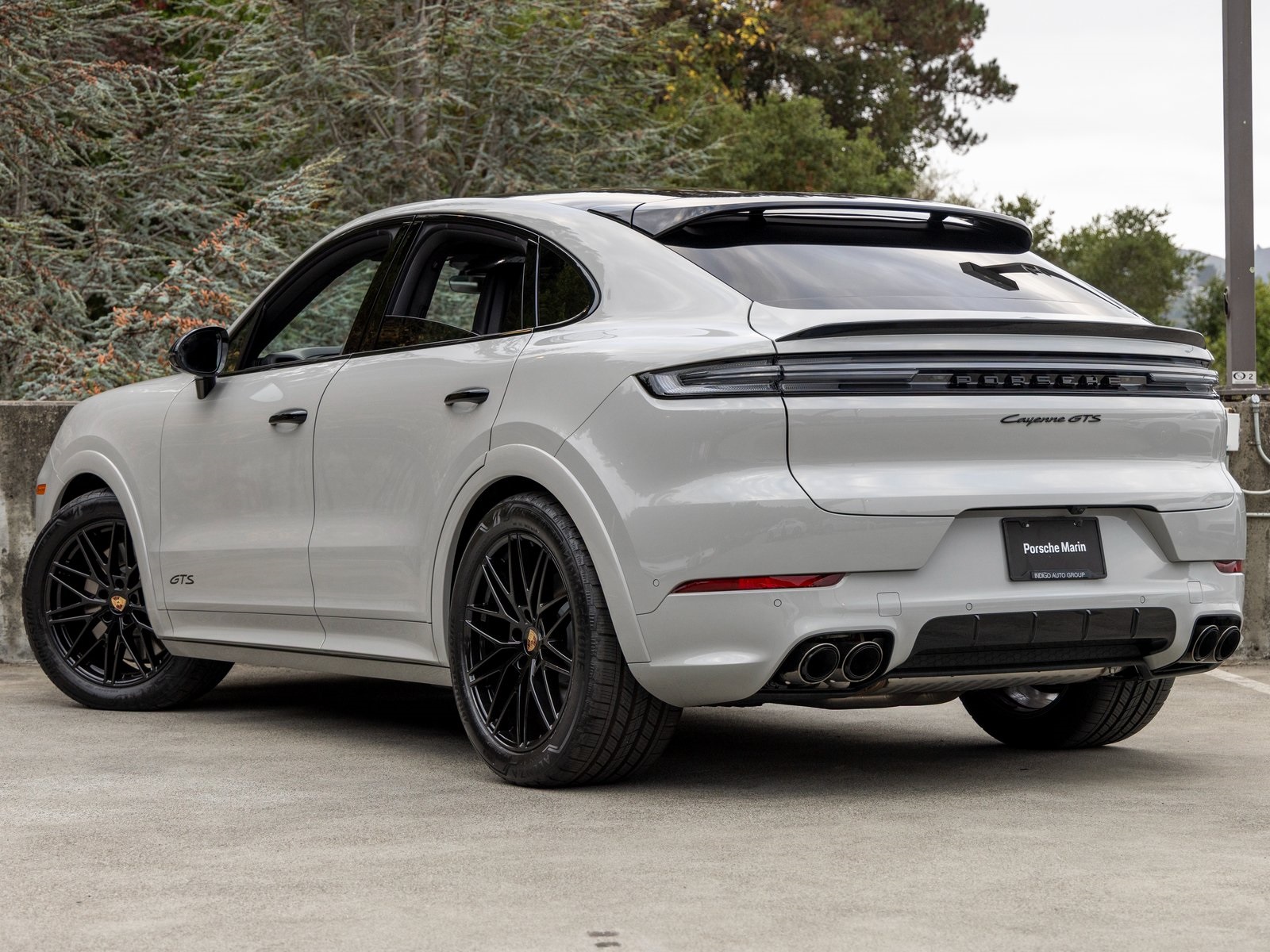 2025 Porsche Cayenne GTS Coupe photo 2