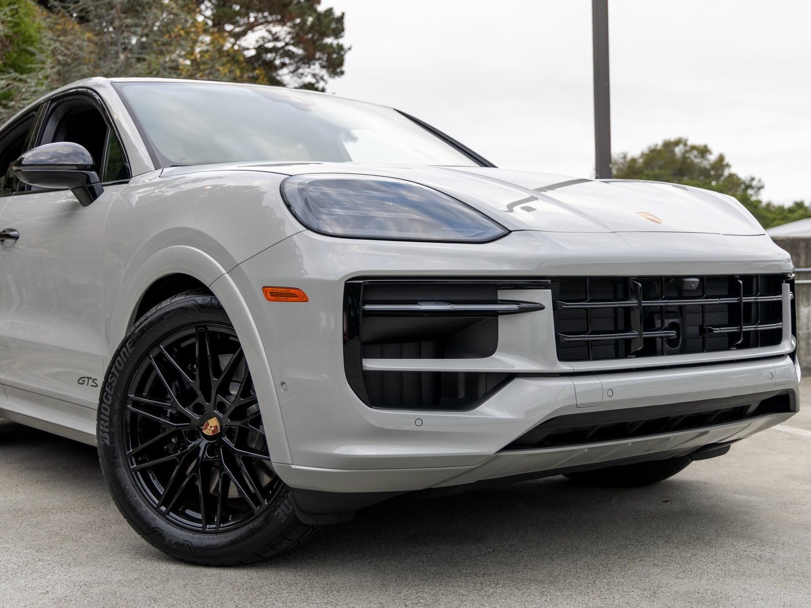 2025 Porsche Cayenne GTS Coupe photo 8