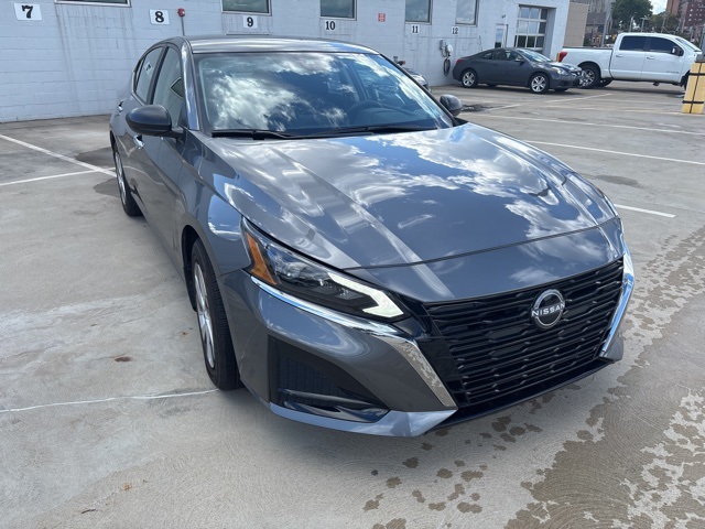 2025 Nissan Altima 2.5 S photo 3