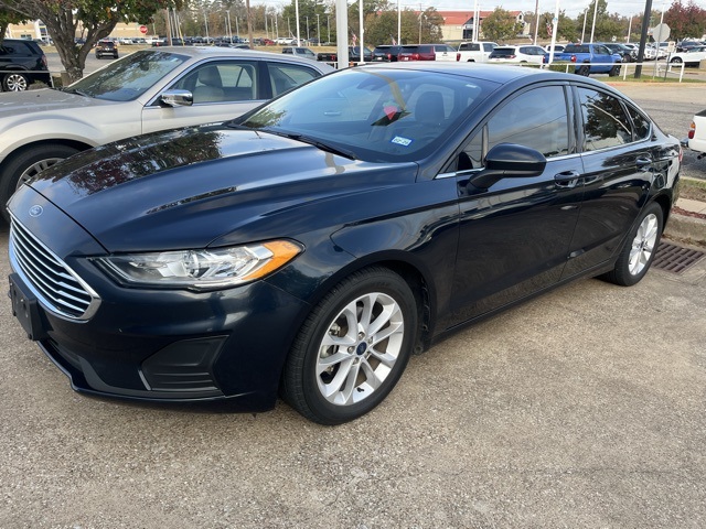 2020 Ford Fusion SE's photo