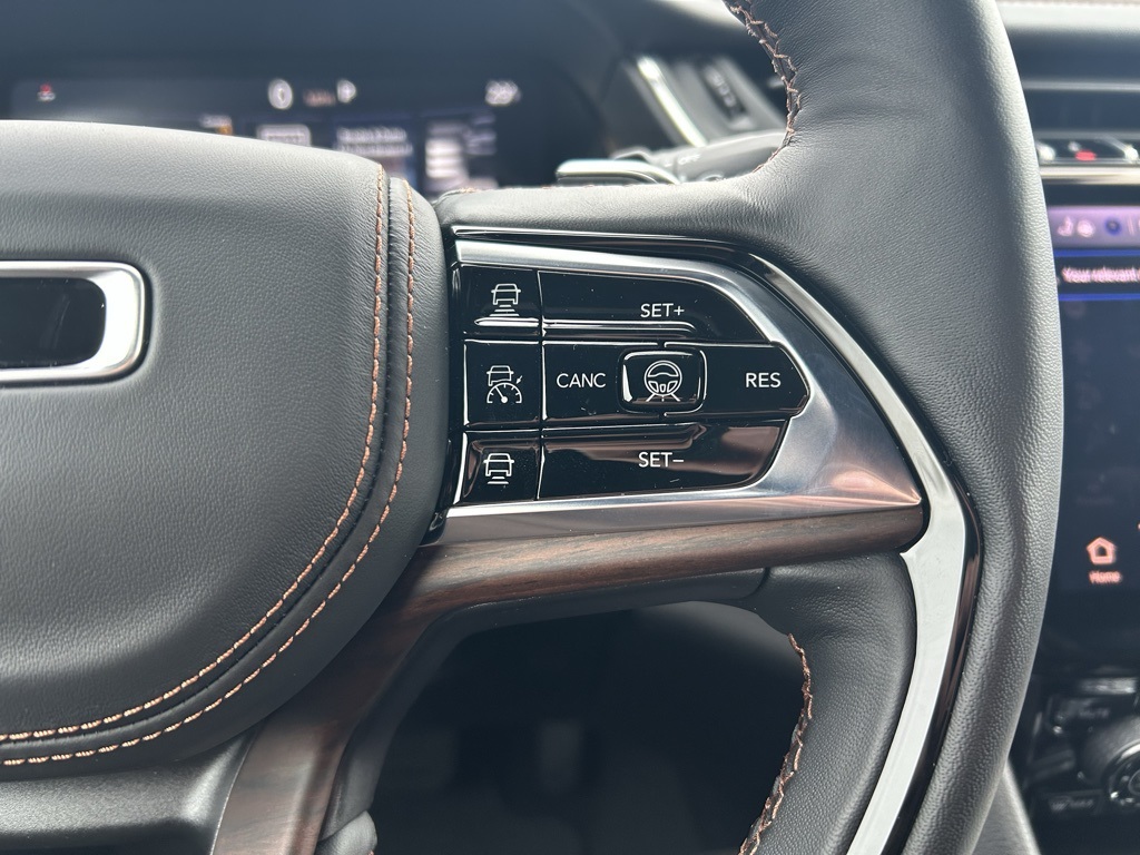 new 2025 Jeep Grand Cherokee L car, priced at $60,055