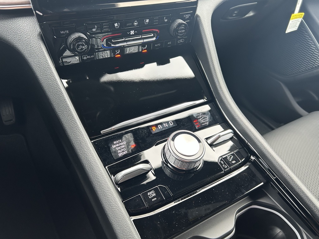 new 2025 Jeep Grand Cherokee L car, priced at $60,055