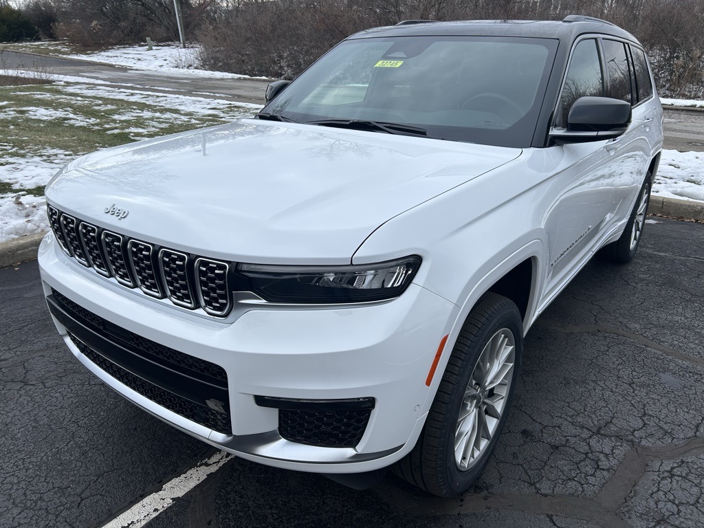 new 2025 Jeep Grand Cherokee L car, priced at $60,055
