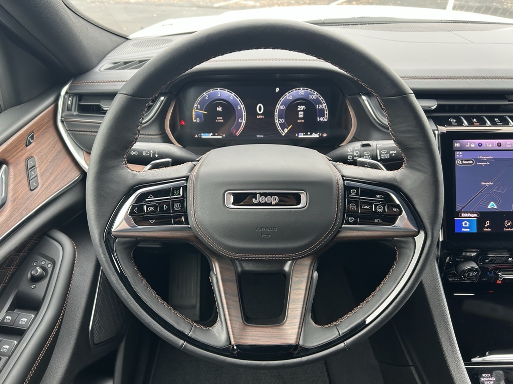 new 2025 Jeep Grand Cherokee L car, priced at $60,055