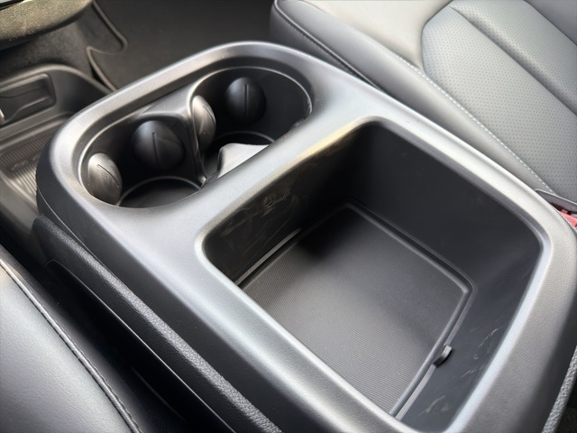 2026 Chrysler Pacifica photo 15