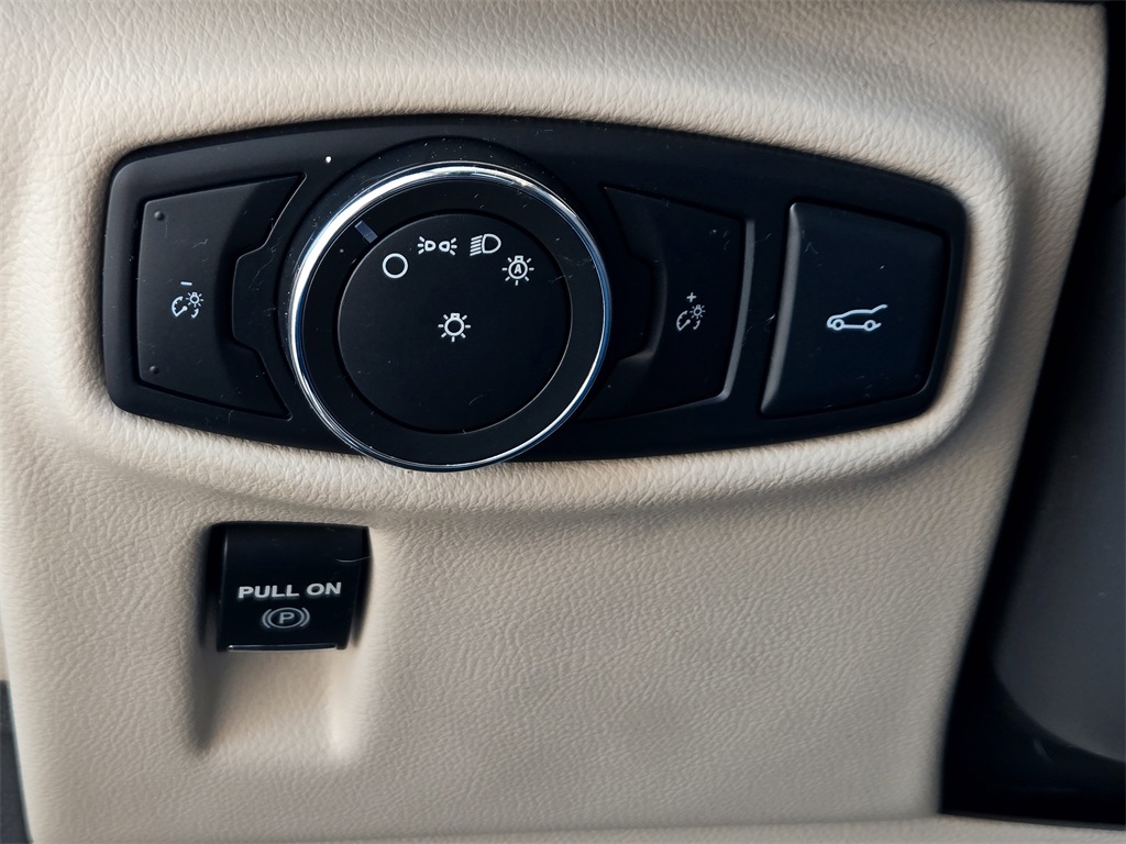 2016 Lincoln MKX Reserve photo 25