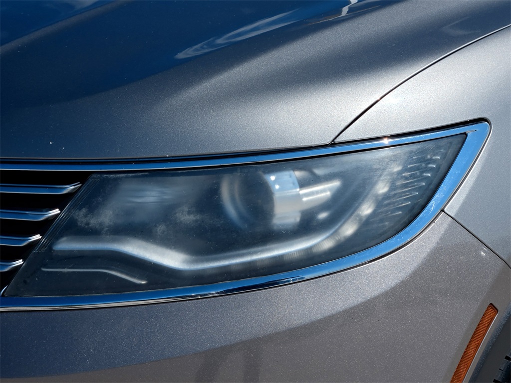 2016 Lincoln MKX Reserve photo 3