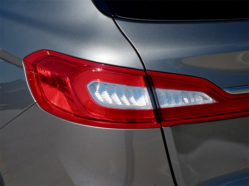 2016 Lincoln MKX Reserve photo 6