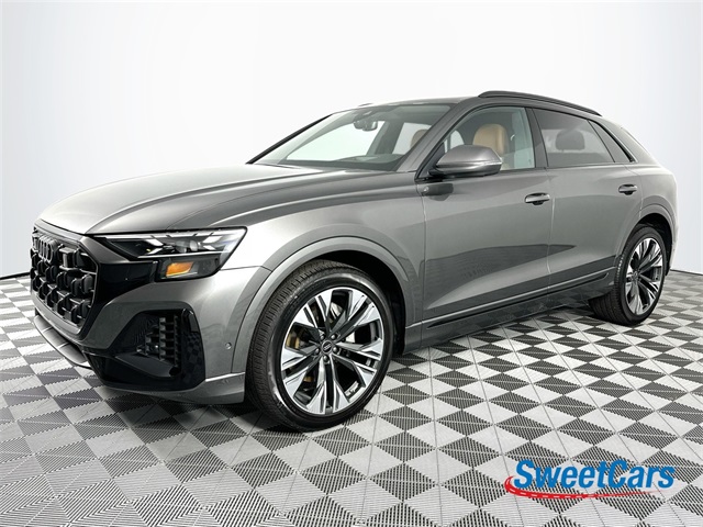 2025 Audi Q8 55 Prestige photo 3