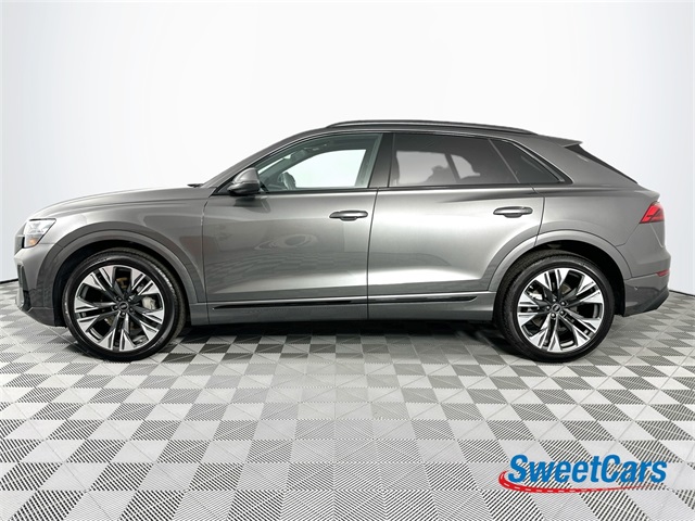 2025 Audi Q8 55 Prestige photo 4
