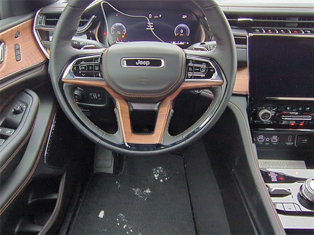 new 2025 Jeep Grand Cherokee L car