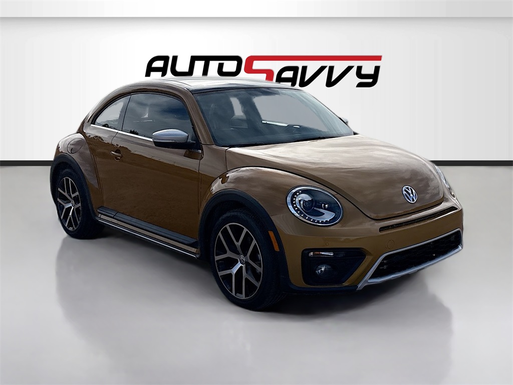 2017 Volkswagen Beetle Dune's photo