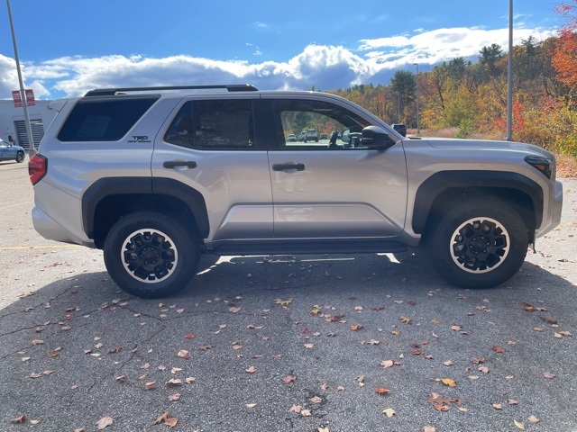 2025 Toyota 4Runner TRD Off-Road photo 3