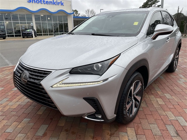 2019 Lexus NX 300's photo