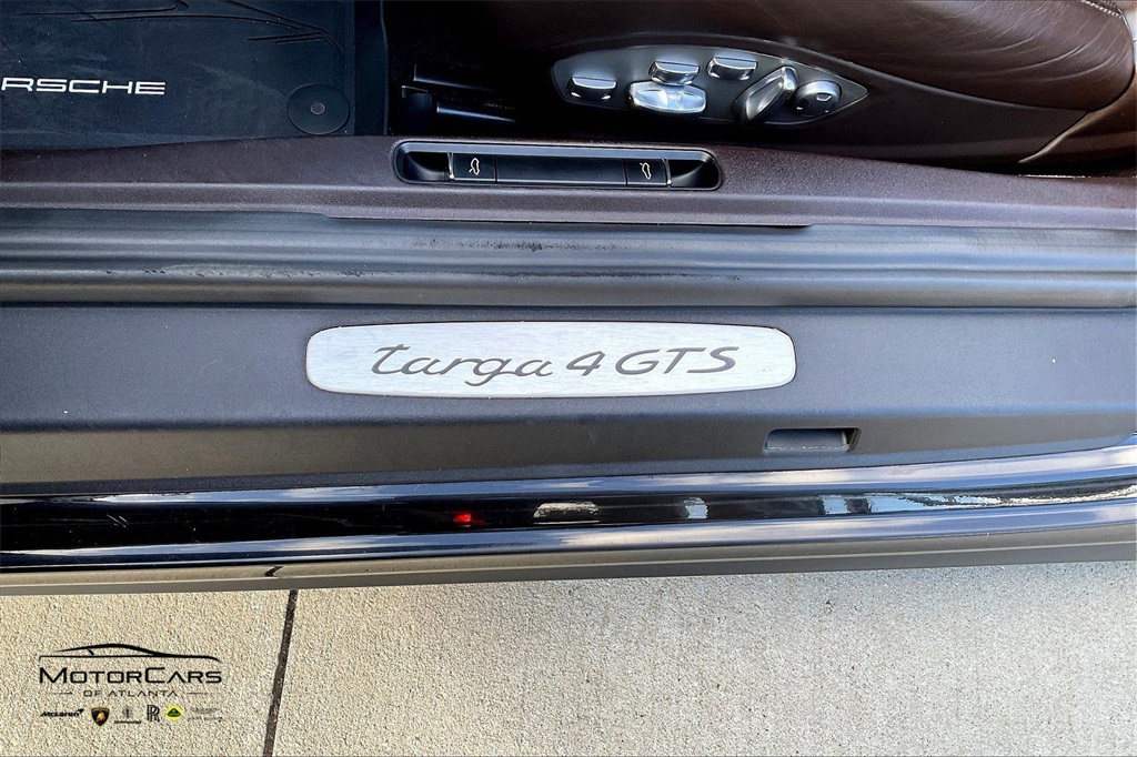 2016 Jet Black Metallic Porsche 911 Targa 4 GTS AWD Coupe