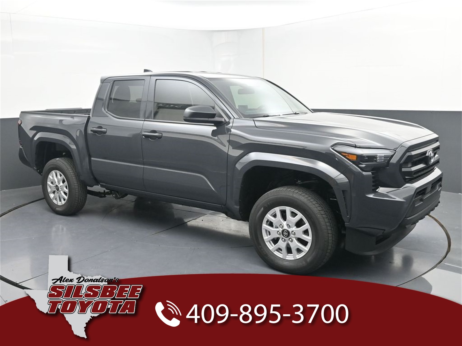 2026 Toyota Tacoma SR's photo