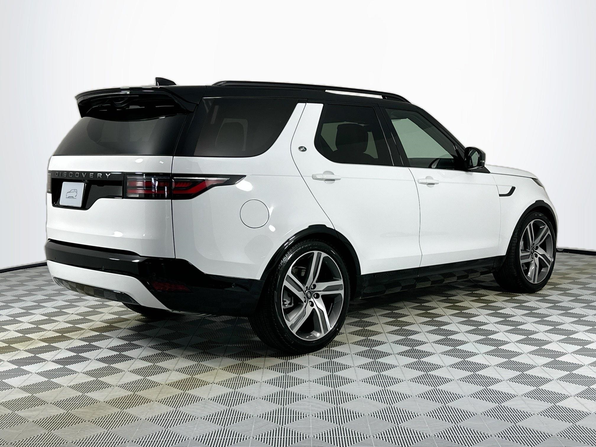 new 2026 Land Rover Discovery car, priced at $70,281