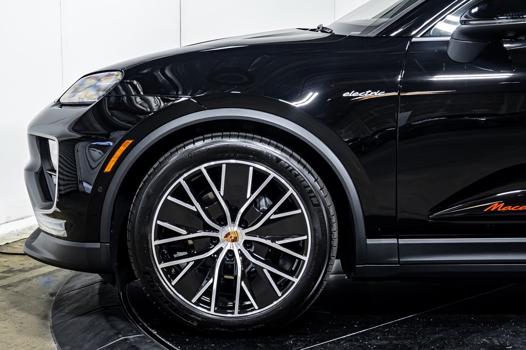 Macan Electric