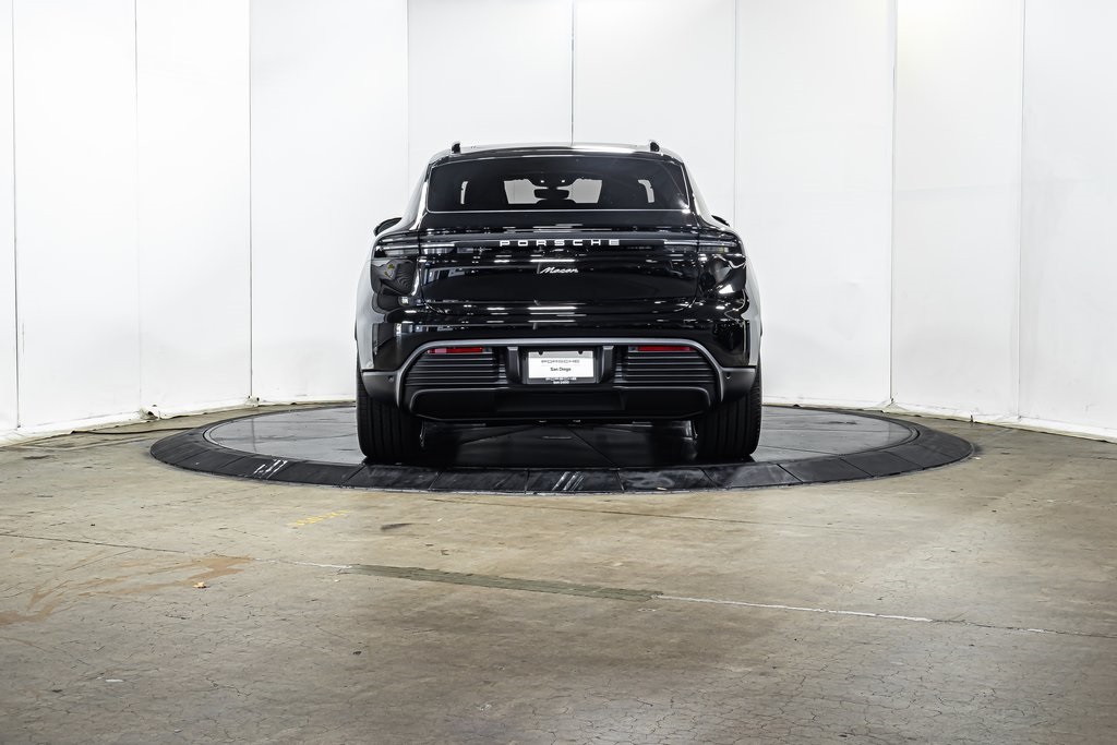 Macan Electric