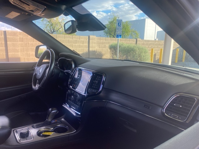 2021 Jeep Grand Cherokee Anniversary Edition photo 4