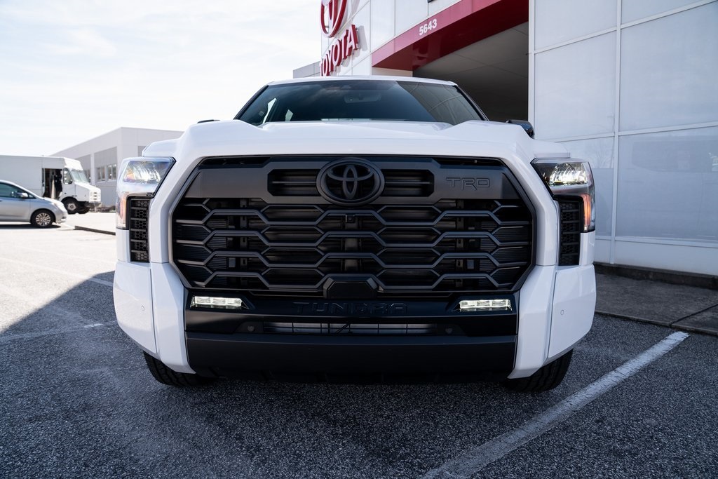 2025 Toyota Tundra Limited CrewMax photo 2