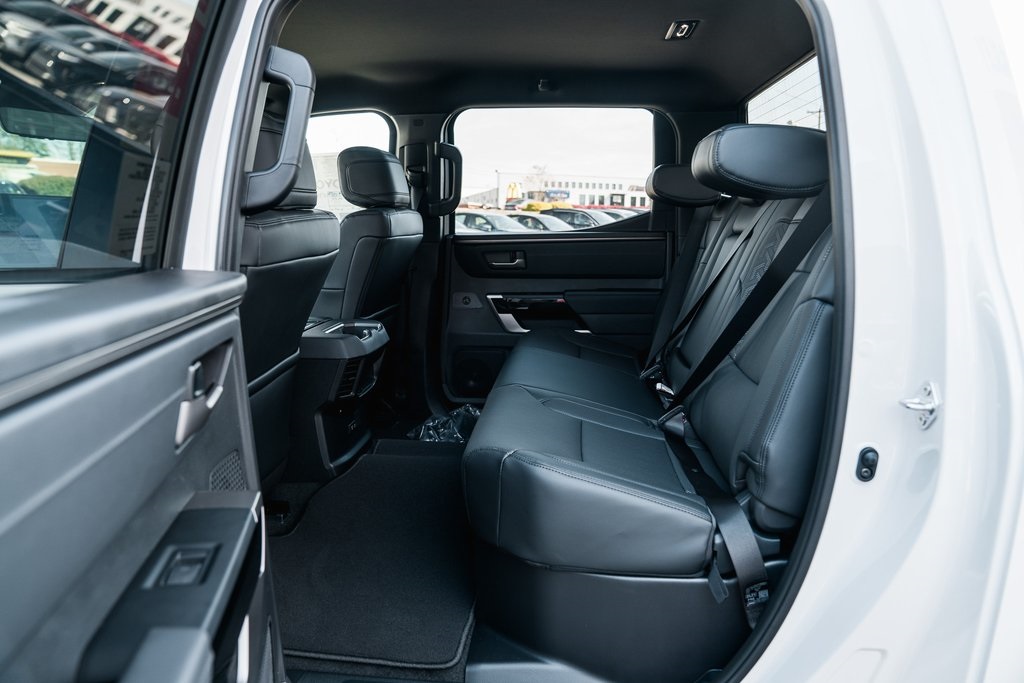 2025 Toyota Tundra Limited CrewMax photo 28