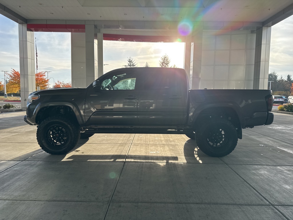 Used 2021 Toyota Tacoma Truck