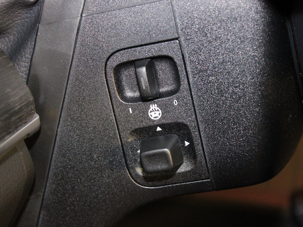 used 2026 Mercedes-Benz GLE car, priced at $73,770