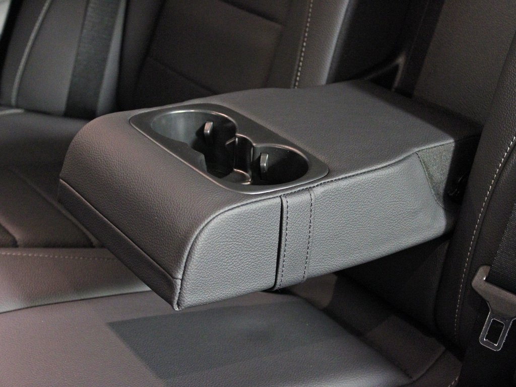 used 2026 Mercedes-Benz GLE car, priced at $73,770