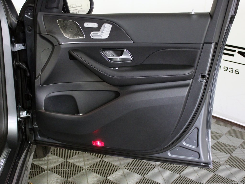 used 2026 Mercedes-Benz GLE car, priced at $73,770