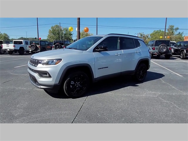2026 Jeep Compass Latitude Altitude