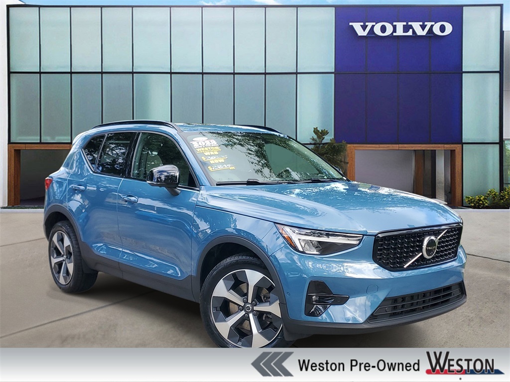 used 2023 Volvo XC40 car, priced at $28,495