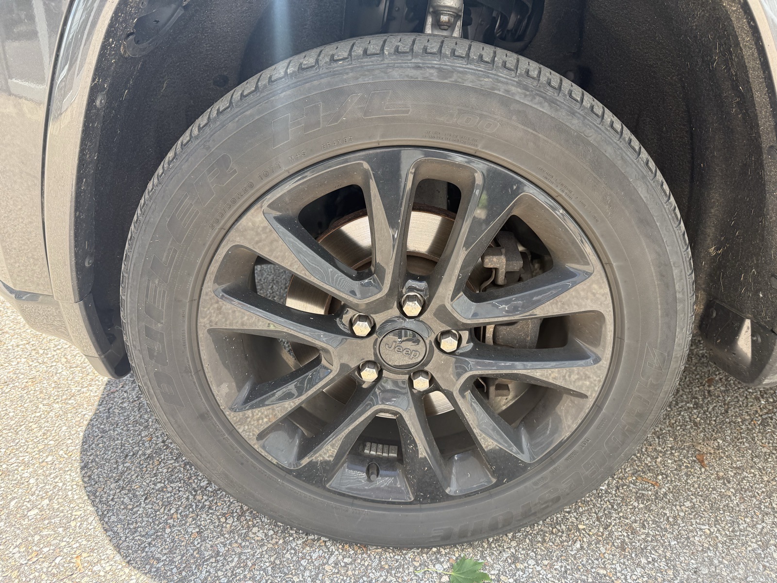 2021 Granite Crystal Metallic Clearcoat Jeep Grand Cherokee Laredo X 4X4 SUV