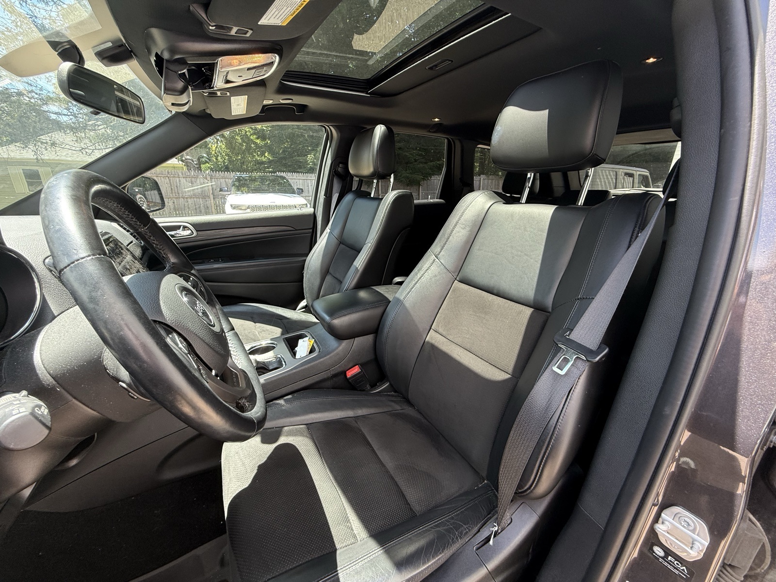 2021 Granite Crystal Metallic Clearcoat Jeep Grand Cherokee Laredo X 4X4 SUV