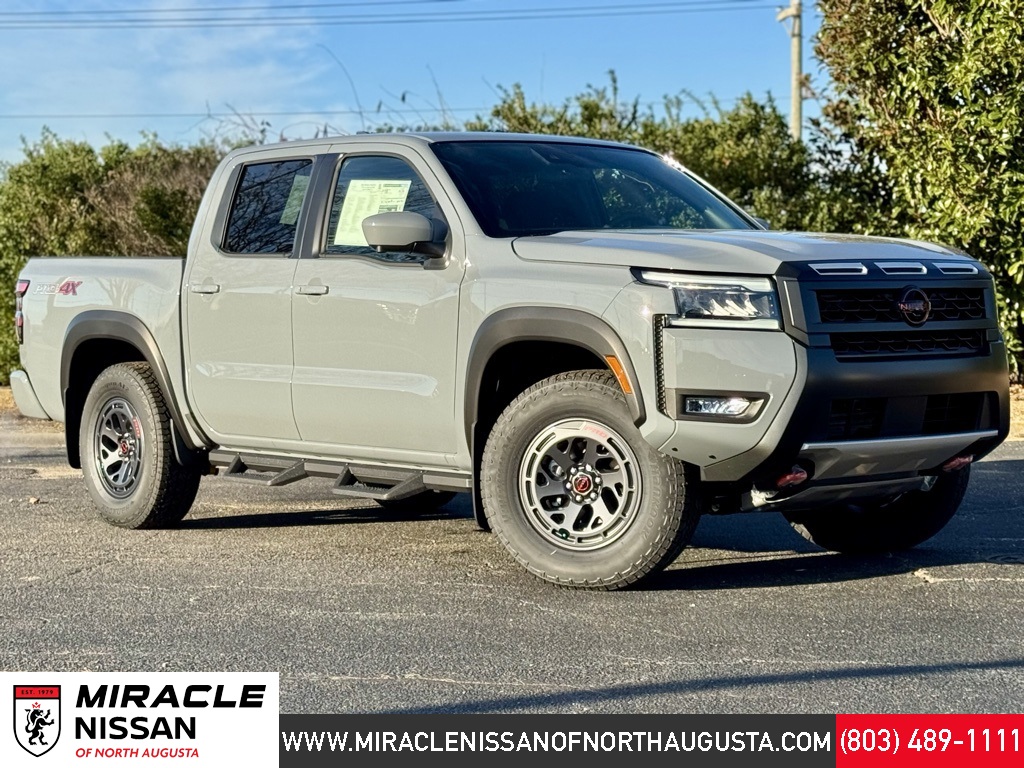 2026 Nissan Frontier PRO-4X's photo