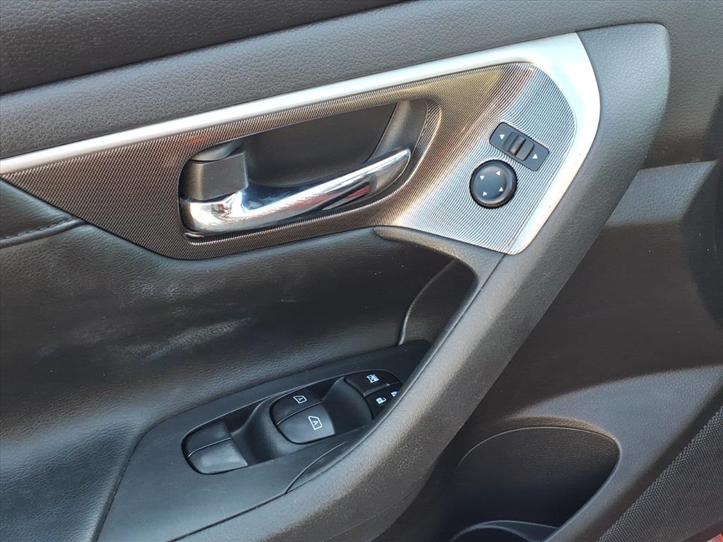 used 2013 Nissan Altima car, priced at $8,900