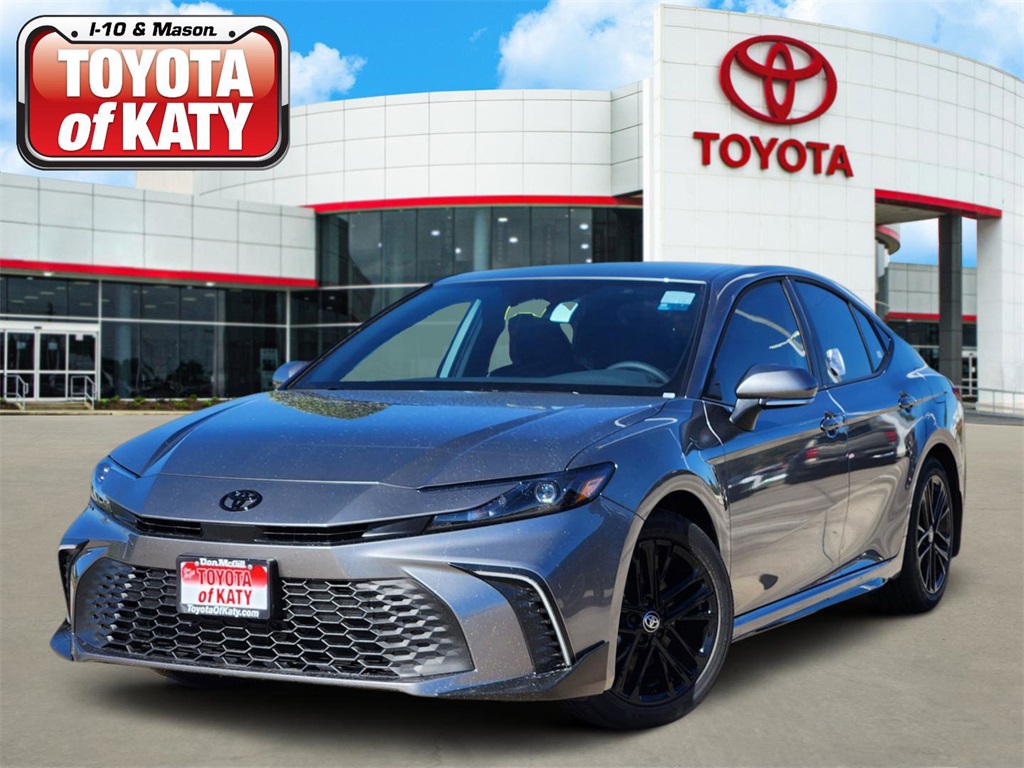 2026 Toyota Camry SE's photo