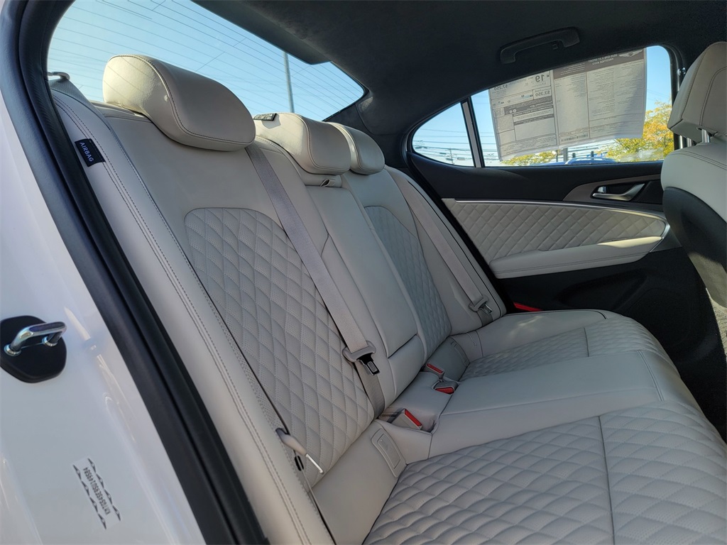 new 2025 Genesis G70 car, priced at $54,986