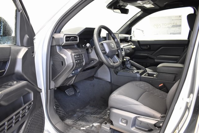 2025 Toyota Tacoma SR5 Double Cab photo 4