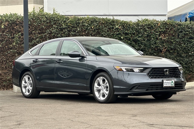 2025 Honda Accord LX photo 2